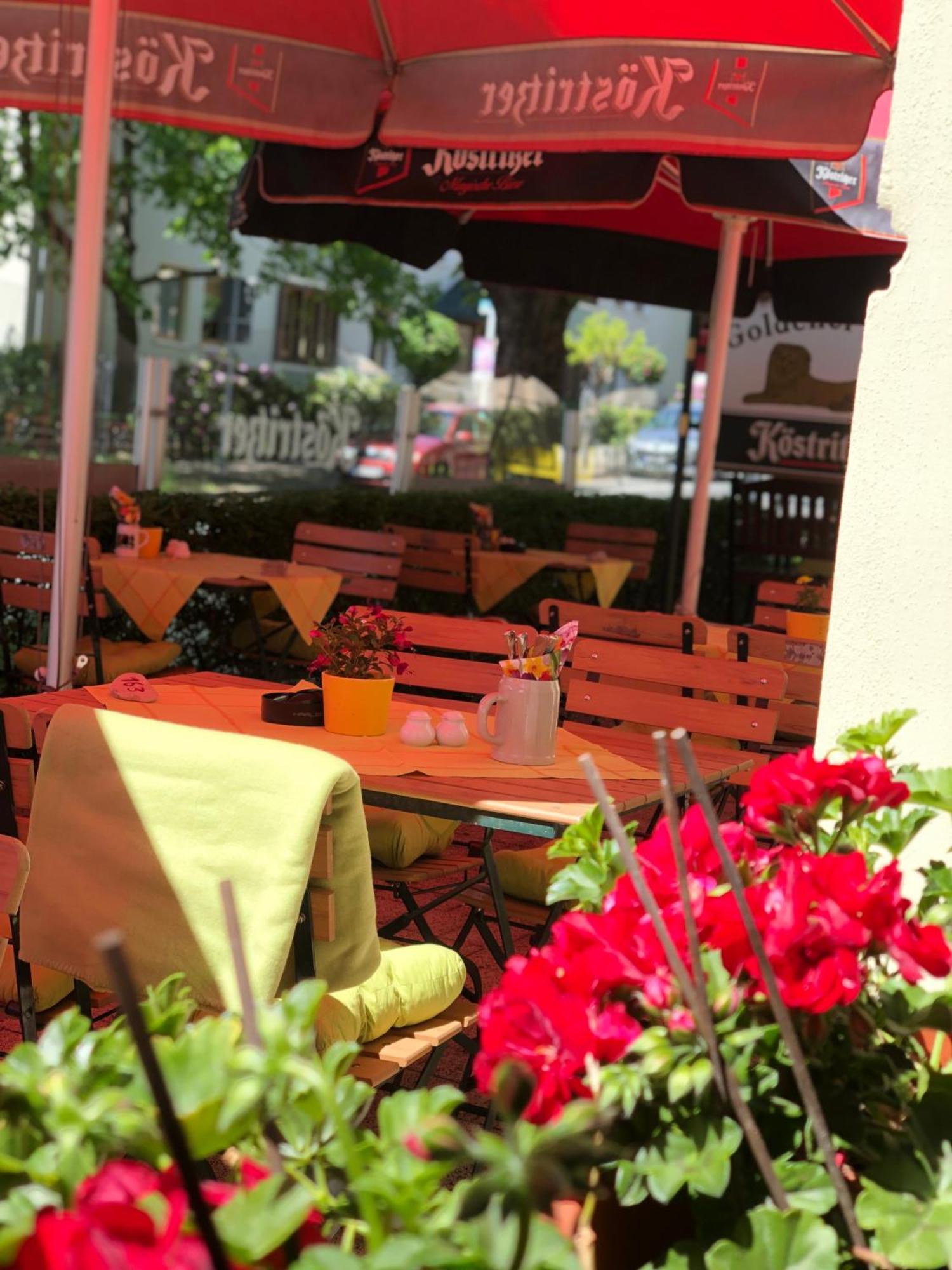 Traditionsgasthaus Goldener Loewe Riesa Restaurant & Pension Eksteriør billede